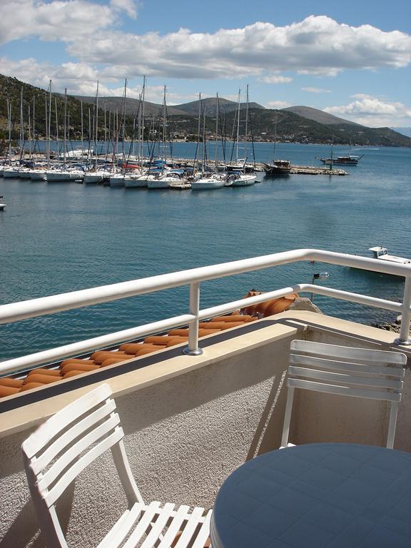 Apartments Olea Marina Exterior photo